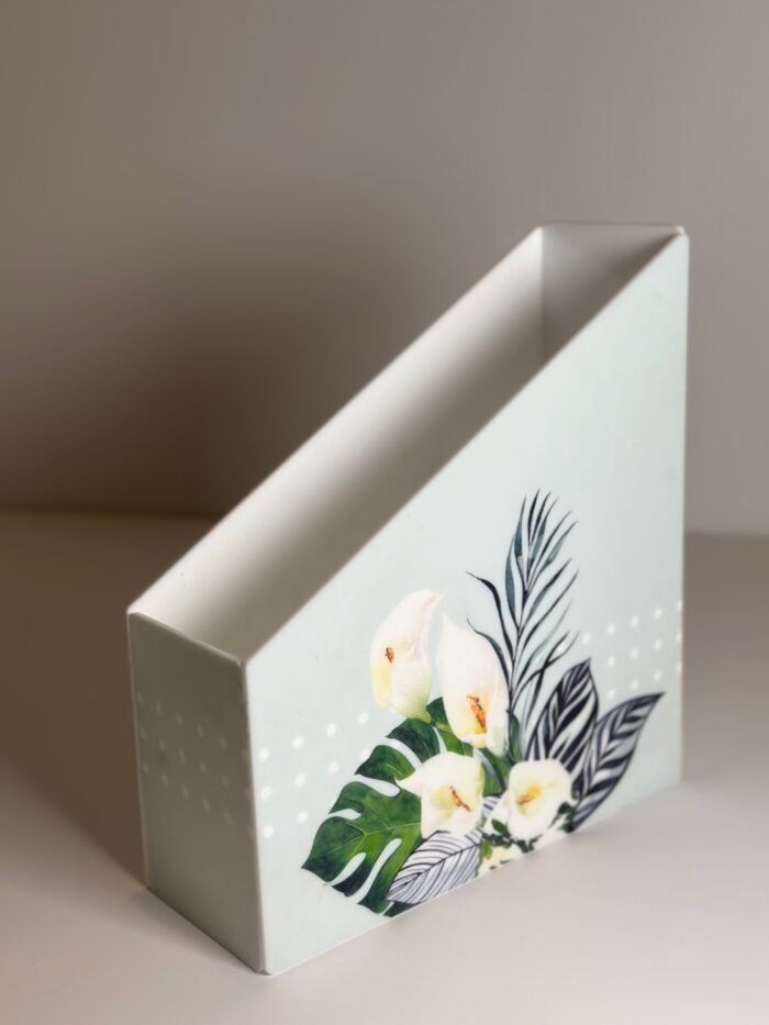 ⁦حامل اوراق 242⁩ - الصورة ⁦1⁩